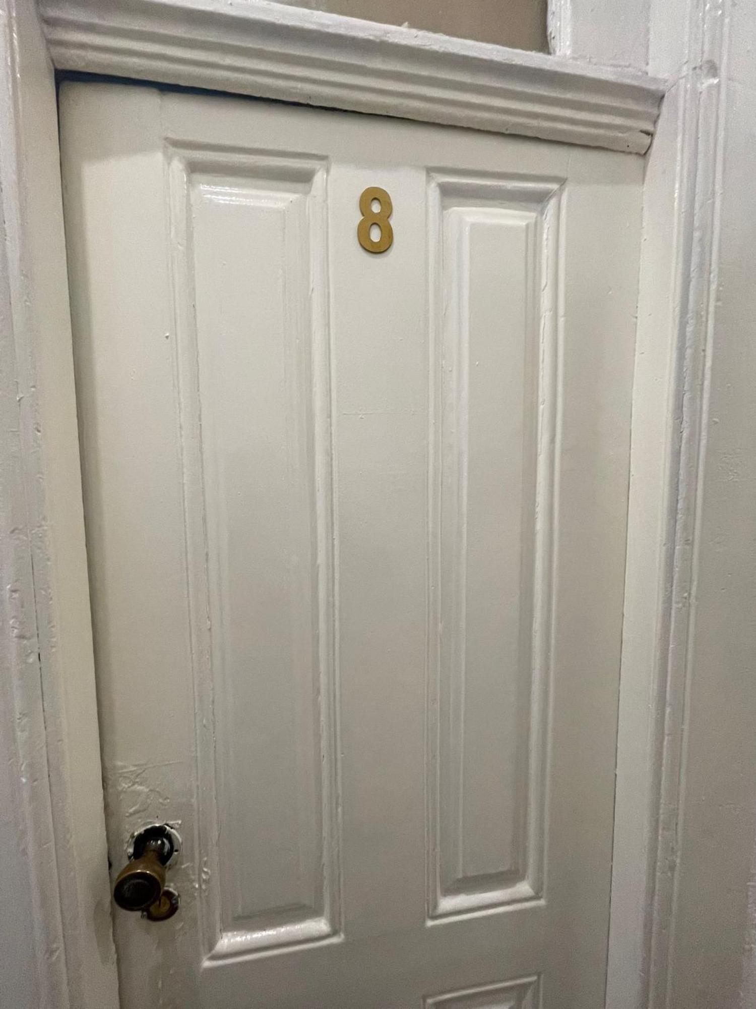 Habitación Doble con aseo compartido